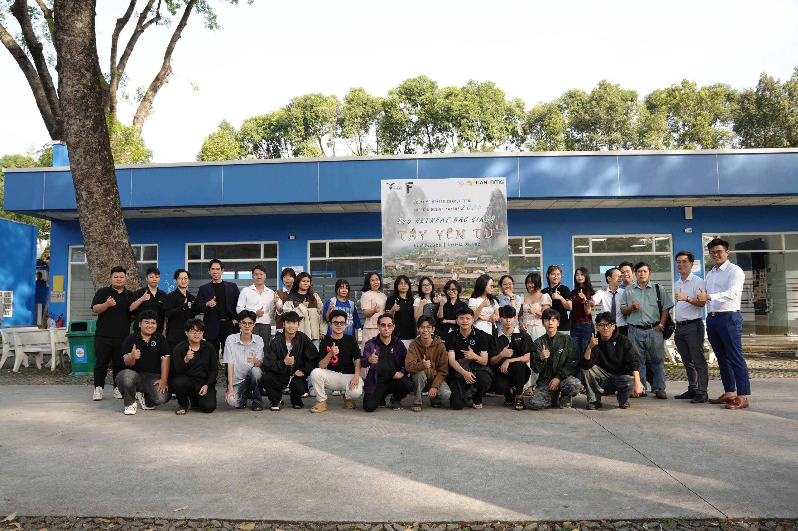 Ảnh tập thể cuộc thi kiến trúc sinh viên